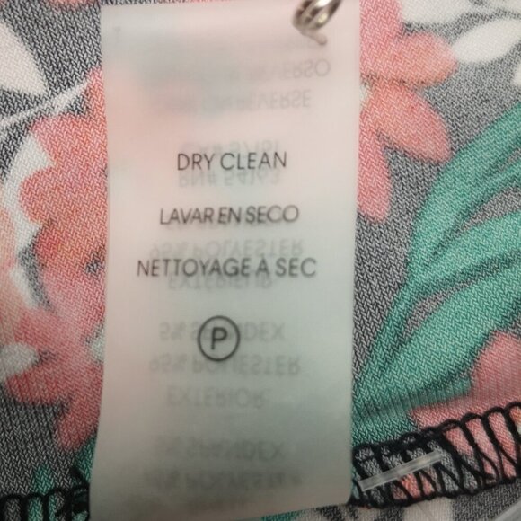 NWT Calvin Klein Ladies Size Medium Red Green Black & White Pattern Tank Top - Picture 8 of 12